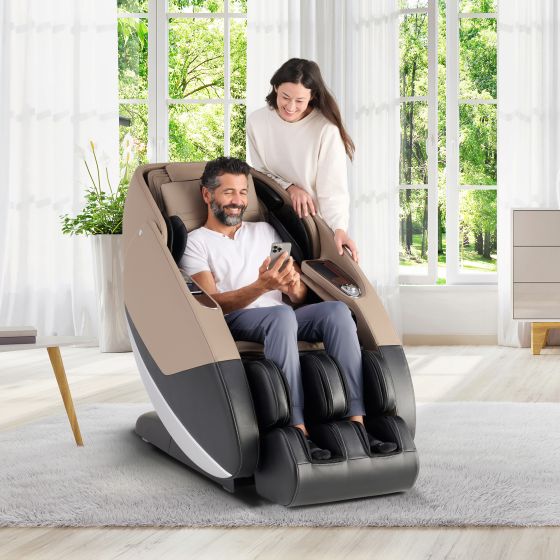Couple using Novo Flex