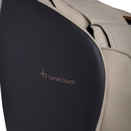 Quies Massage Chair - Close up of logo