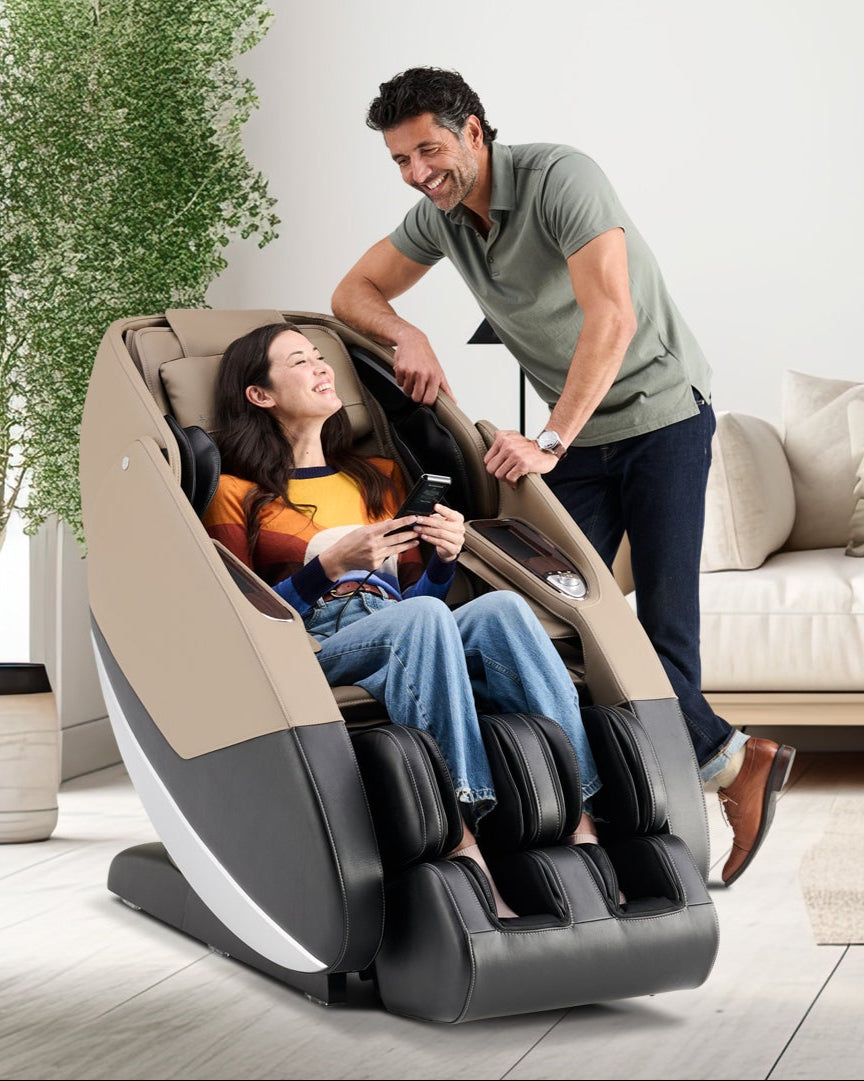 couple smiling in Novo Flex Massage Chair by Human Touch