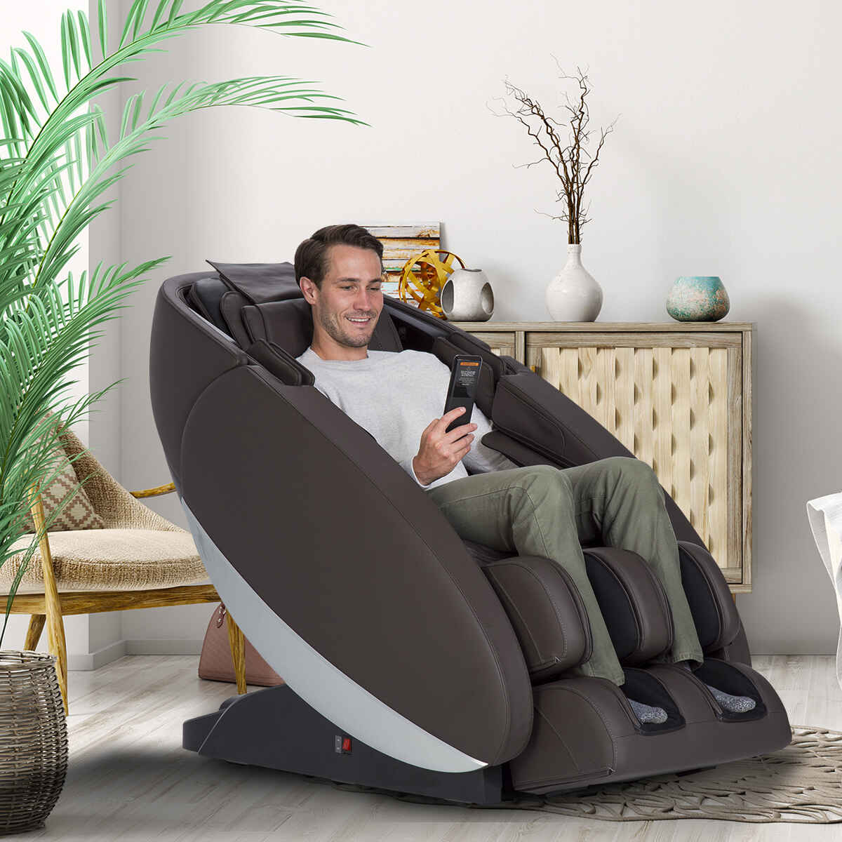 Novo XT2 massage chair